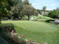 Son Vida Putting Green Rasen mit Gebäude