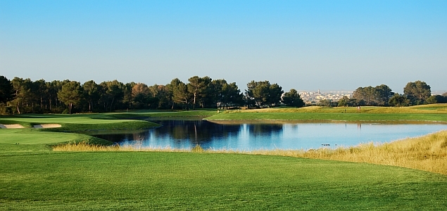 Golfplatz Golf Park Mallorca Puntir� Wasserhinderniss
