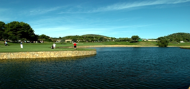Golfplatz Pula Golf Resort Wasserhinderniss